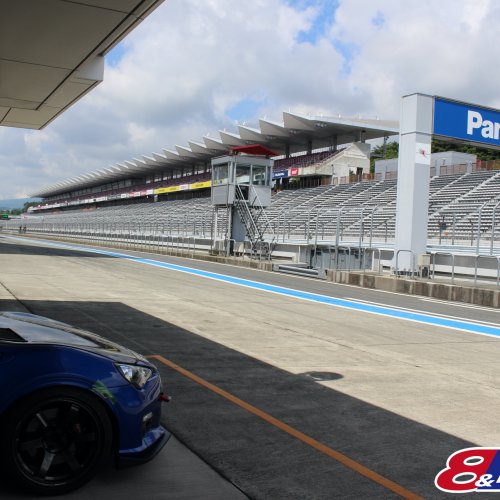 8&B BRZ